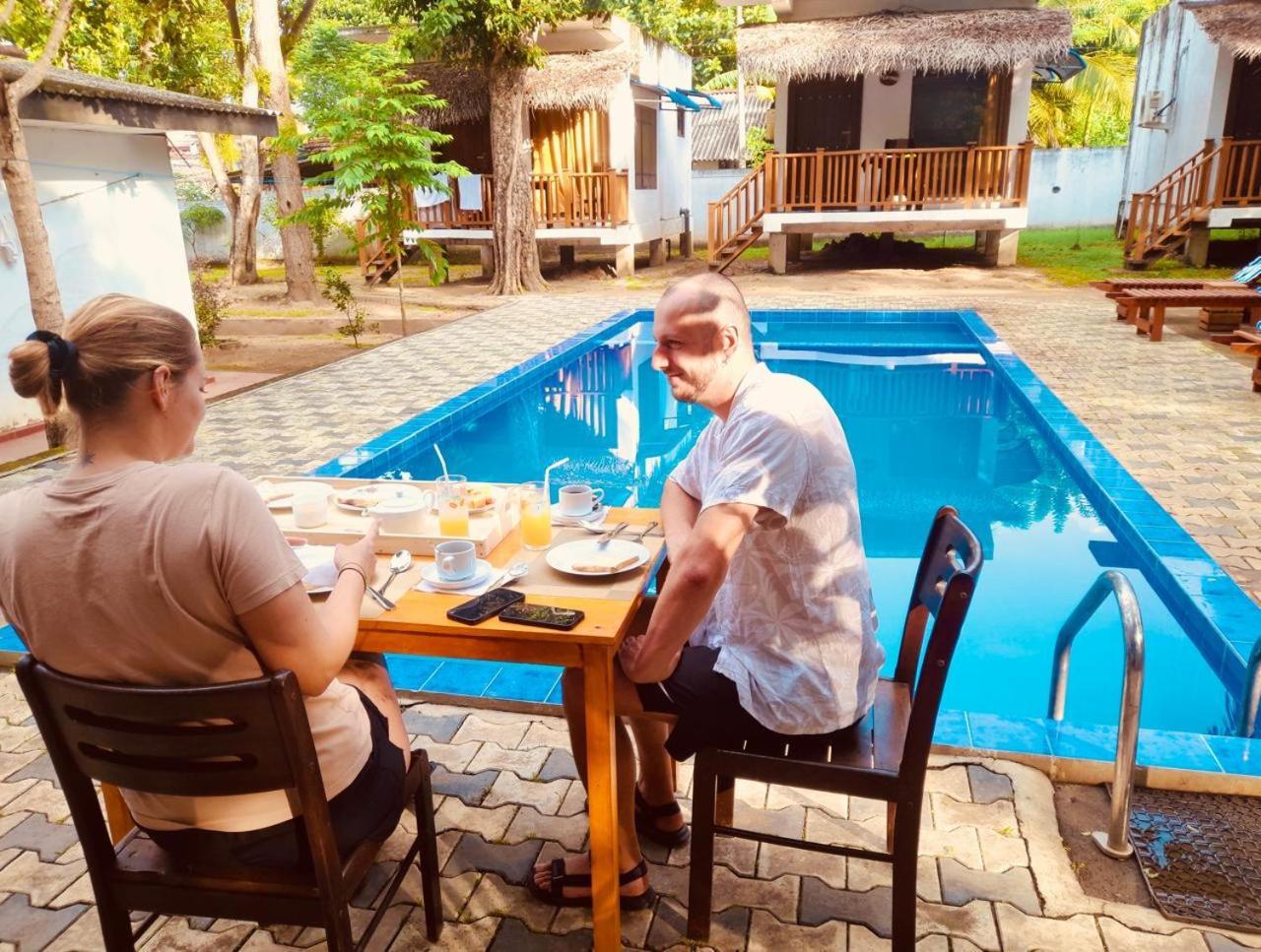 Edward'S Bungalow 탕갈레 외부 사진